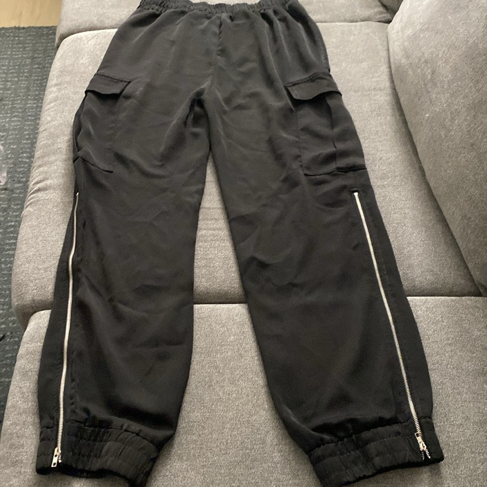 Fashion Nova cargo pants - zipper detail on pant legs